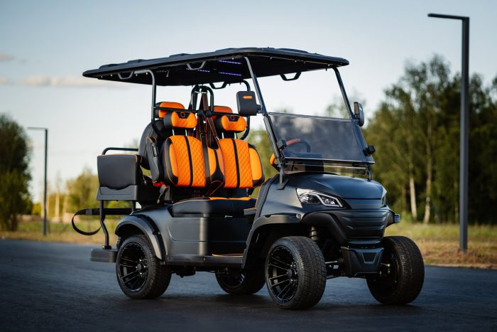 Гольф-кар пассажирский «TRAVELPARK 2+2» (4-х местный), Черный матовый в стиле Mansory — изображение 1