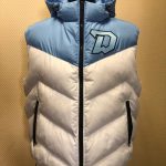 Жилетка утепленная со съемным коптшоном с нанесением индивидуальных вышивок